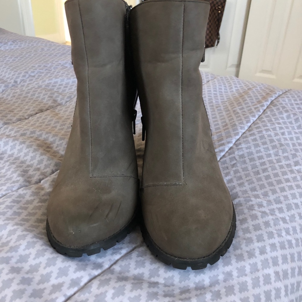Call it Spring booties - Picture 2 of 3